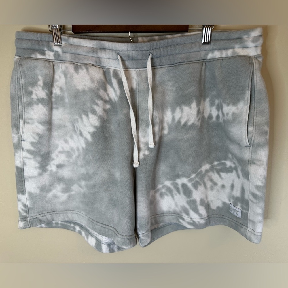 Hollister XXL Grey & White Tie-Dye Heavyweight Athletic Shorts - 4.5” Inseam